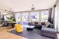 The Shay, A Destination by Hyatt Hotel