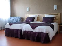 Hotel Restaurant les Cygnes - 2-Star