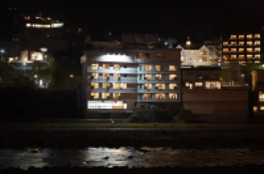 Sakura River Side Stay Gero Onsen - Hostel