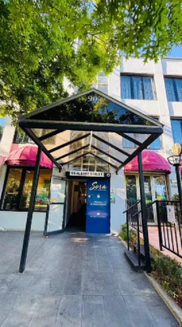 SORA East Melbourne Избранное Photos