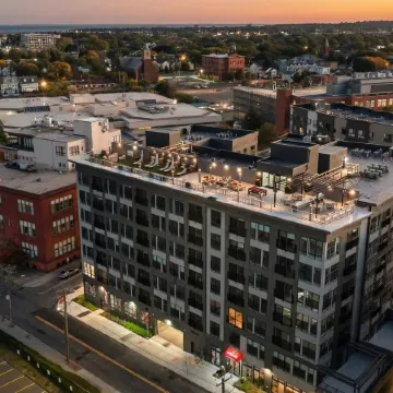 Luxury Furnished Apartments by Hyatus Downtown at Yale Отели в г. Нью-Хейвен