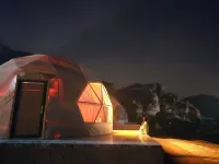 Wadi Rum  Al Omar Hotel a 