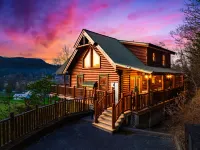 Smoky Sunset Vista w HotTub Pool M View - Mountain view