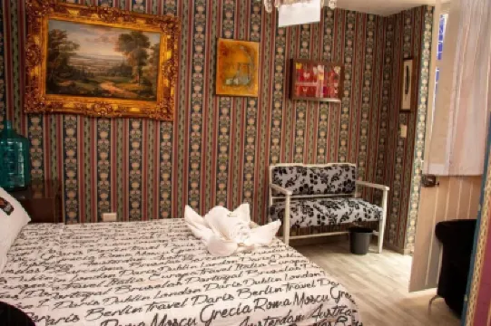 ホテル テマティコ カサ プエブラ のホテル