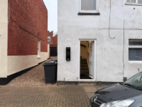 Cozy 1 Bedroom Fully Furnished Apartment Hotels near O2 Academy Leicester