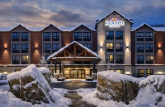 Microtel Inn & Suites by Wyndham Mont Tremblant โรงแรมใน