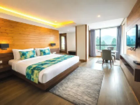 Yashshree Sanderling Mall Road Hotels in Darjeeling