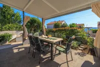 Apartment Jadro - 3-Star