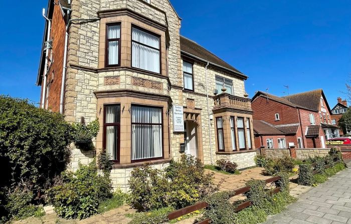OYO Diamond Apartments Skegness