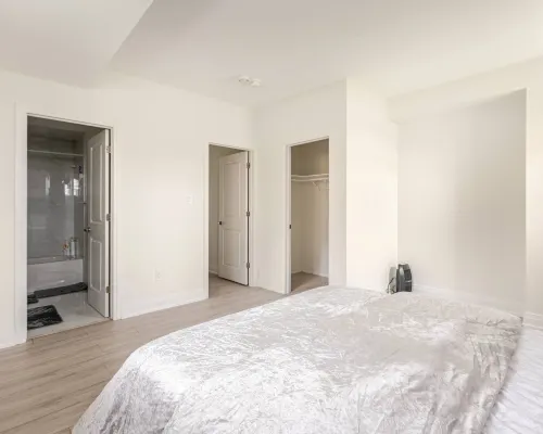 Serene Oakville Retreat - Modern 2-Bedroom Apartment Hotel a Oakville