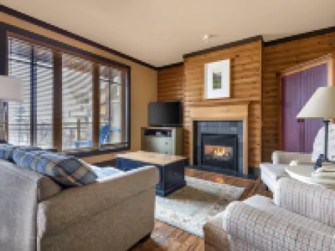 Hilton Grand Vacations Club Blue Mountain Canada Hotels in Blue Mountains