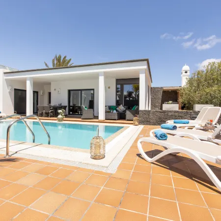 Playas Blanca Pool Private Villas