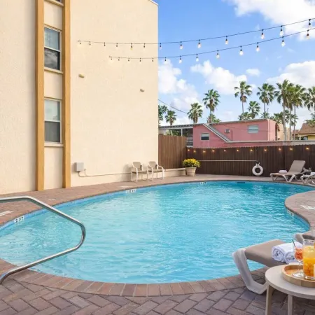 Max Walkable Location - 1st Floor - 2 Patios