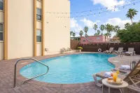 Max Walkable Location - 1st Floor - 2 Patios