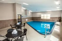 Heartland Inn Coralville - Pools