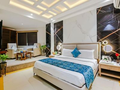 Hotel Delhi 37