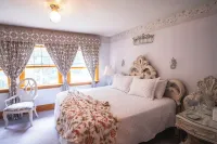 The Inn at Woodsong Acres