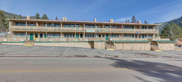 Hike & Bike: Red River Condo Near Fishing! Отели в г. Ред Ривер