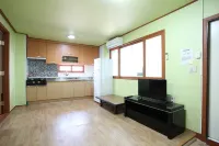 Taean Haesolnuri Pension - Pet friendly