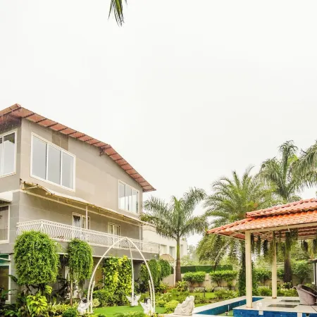 Alaya Stays Moonstone meadows With Pool