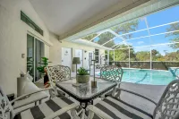 Waterfront 3B Free Dock Heated Pool Hot Tub Gym