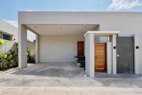 Bougainvillea Luxury Pool Villas - Vila