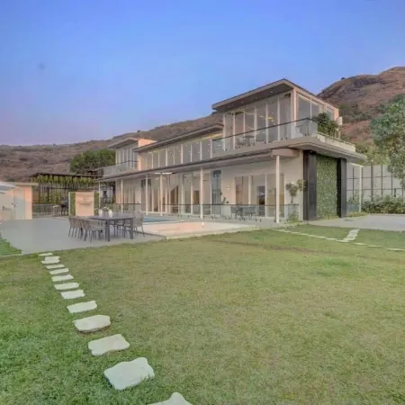 ELIVAAS Meraki Luxe 6BHK Glass Villa