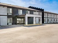 Red Roof Inn & Suites Tomah Hotels in Tomah