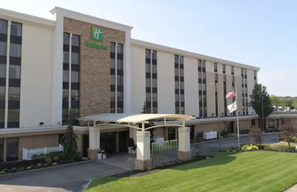Holiday Inn 揚斯敦南（博德曼）