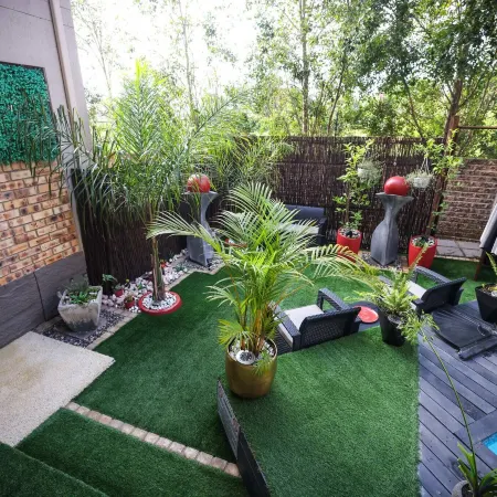 Luxury 2-Bedroom Apartment Near or Tambo with Private Garden & Heated Pool