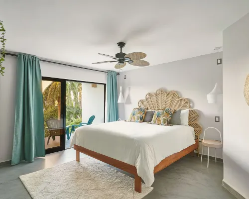 Catalina Tropical Lodge Hotels in Cabrera