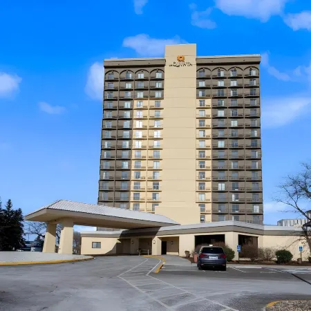 Bloom Hotel Отели в г. Блумингтон