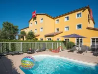ibis Manosque Cadarache - piscine