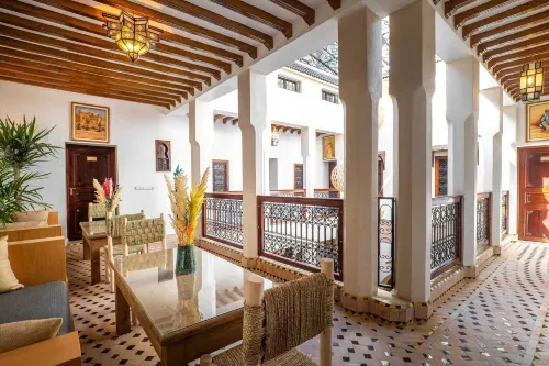 Riad Koutchi - 2-Star