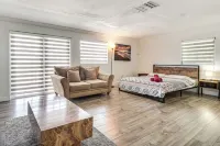 Group Hub w/ Game Room! 4 Mi to Hard Rock Stadium - Country Houses