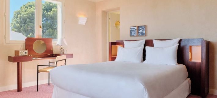 Hôtel le Provençal renové en 2025 - Bord de Mer Hotels in Hyères