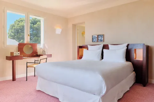 Hôtel le Provençal renové en 2025 - Bord de Mer