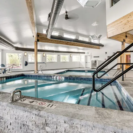 Cozy Condo w/ Balcony & Mtn View in Silverthorne!