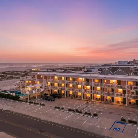 Coliseum Ocean Resort