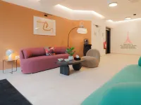 City Pop 2Night Paris - Self check-in Hotels in Vanves