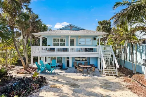 111 S Atlantic Ave - Bungalows