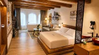Cumaku Boutique Hotel - balcony