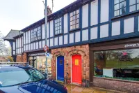 Charming City Centre 3 Bed Flat High St Location - 3-Star