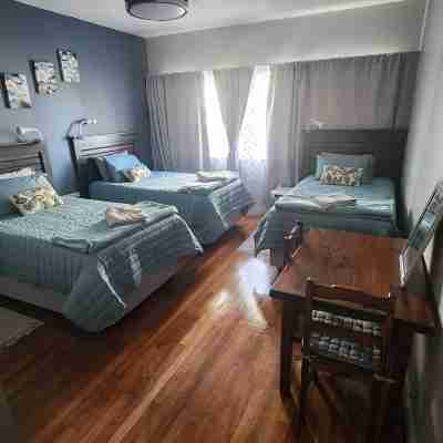 Charming 2-bedroom Apartment in Gqeberha With Garden Views Rooms