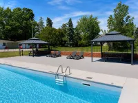 Ramada Provincial Inn 1000 Islands/Gananoque - Pool