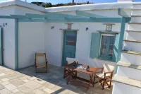 Villa Ioanna Blue- Vacation Houses for Rent 300 Metres by the Sea - موقف سيارات