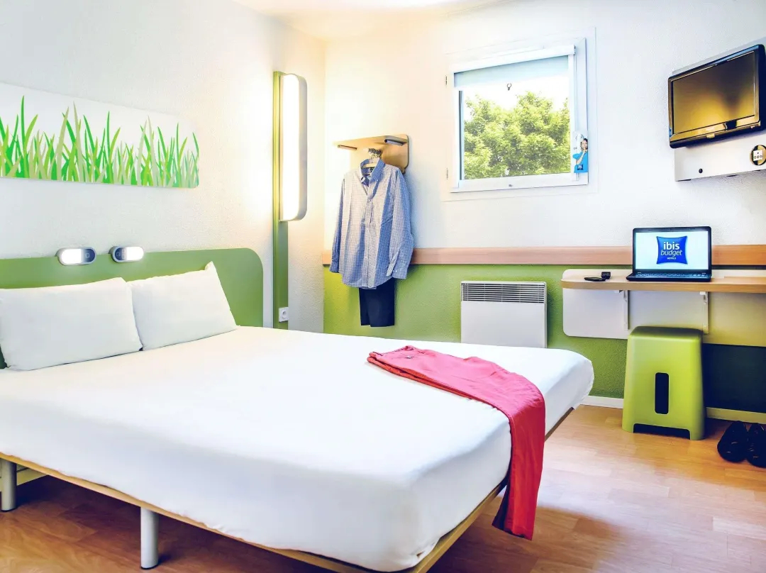 Ibis Budget Valenciennes Petite-forêt - Norte