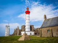 Renovated Coastal Stone House in Lanildut - 3-Star