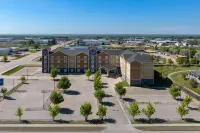 Travelodge Suites by Wyndham Estevan - 2-Star