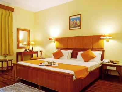 Kunj Kadamb RJ Hotel by bird Sanctuary